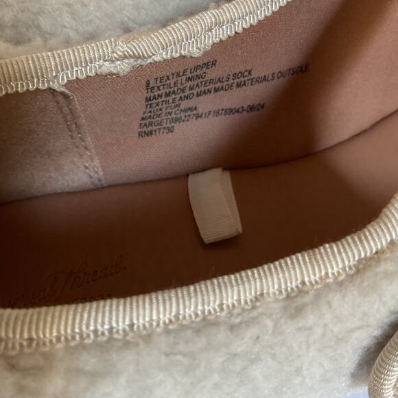 Universal Thread Sherpa Mary Jane Flats Cream Fleece Texture Size 9 - Picture 7 of 8